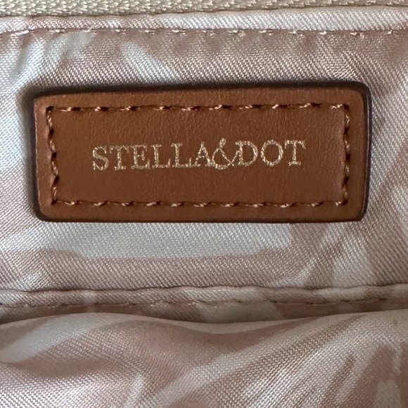 Stella & Dot Sidekick Crossbody Belt Bag Gold/Cream - Picture 12 of 16